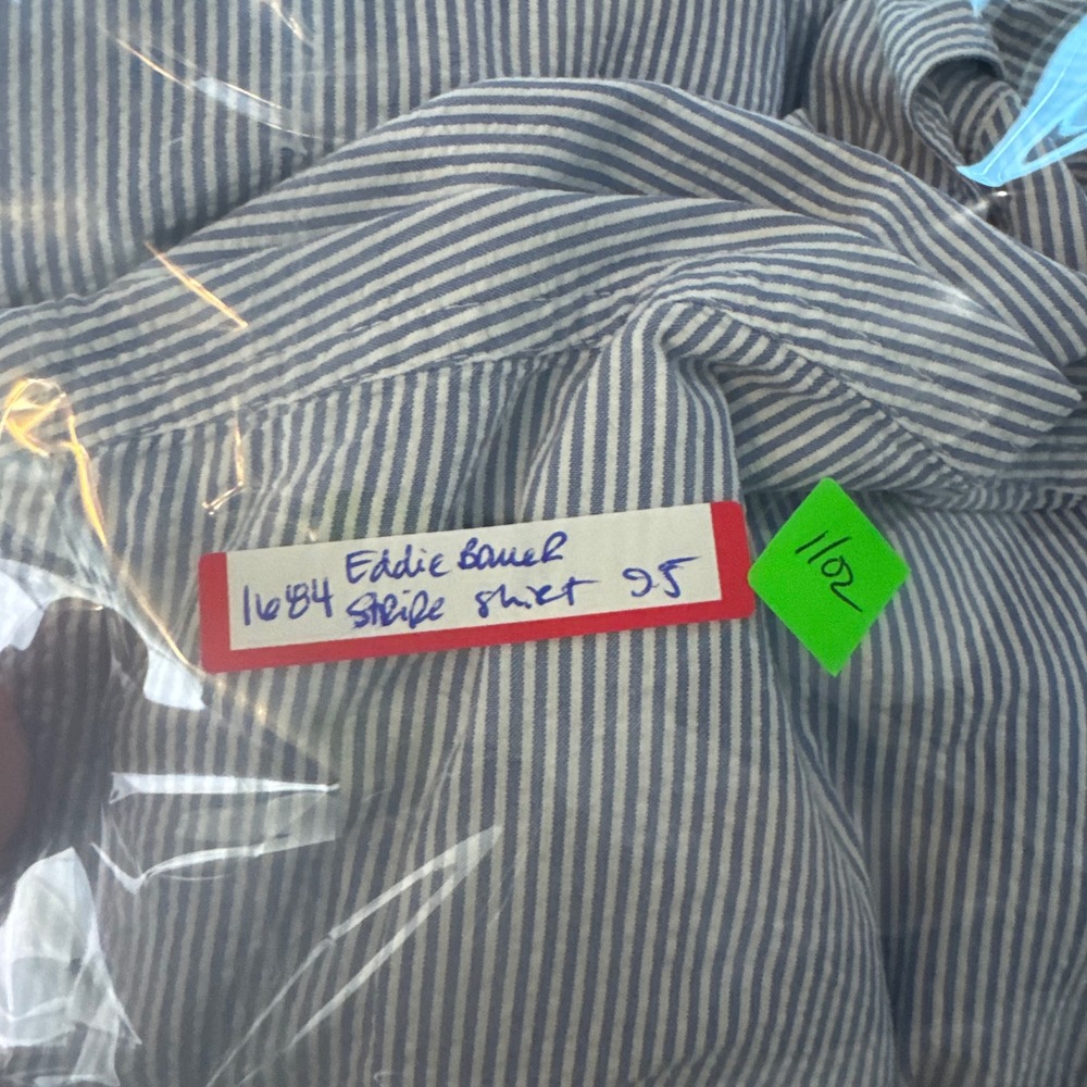 Eddie Bauer Button Down Mens XL Blue White Striped Seersucker Shirt (1684) - Picture 10 of 10